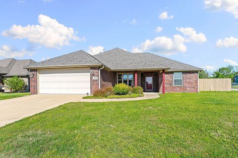 Photo of 3115 S I Street, Rogers, AR 72758 (MLS # 1343719)