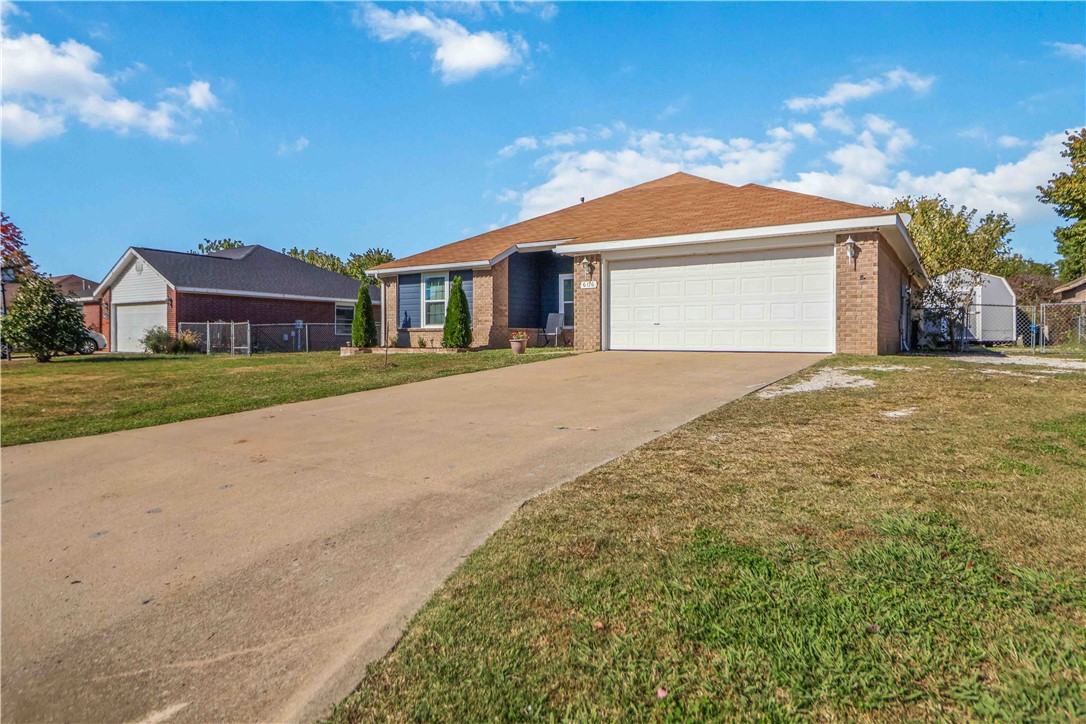 Southfork Sub Ph I Lowell - Residential