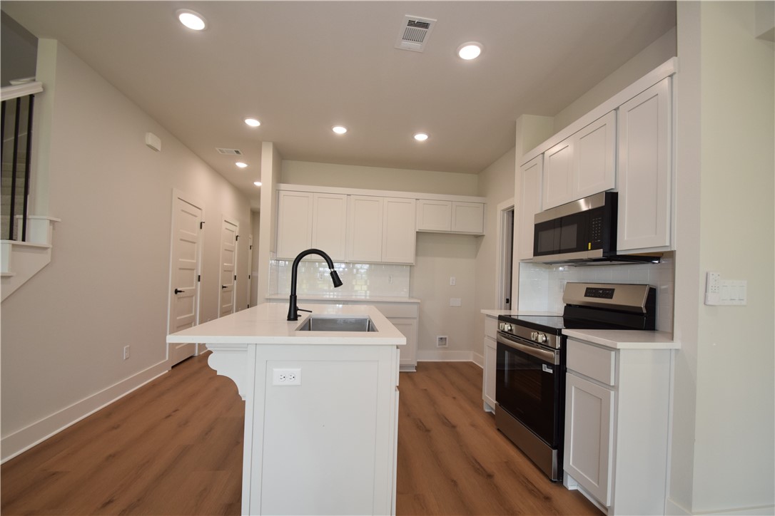 Crystal Cove Ph I - Residential Lease