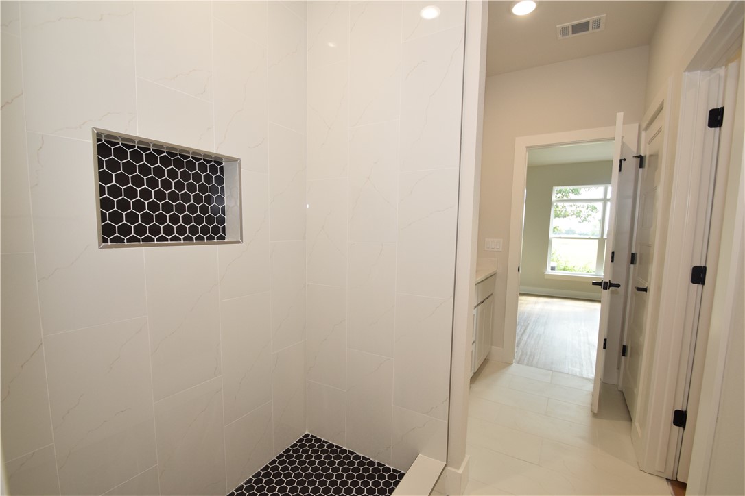 Crystal Cove Ph I - Residential Lease