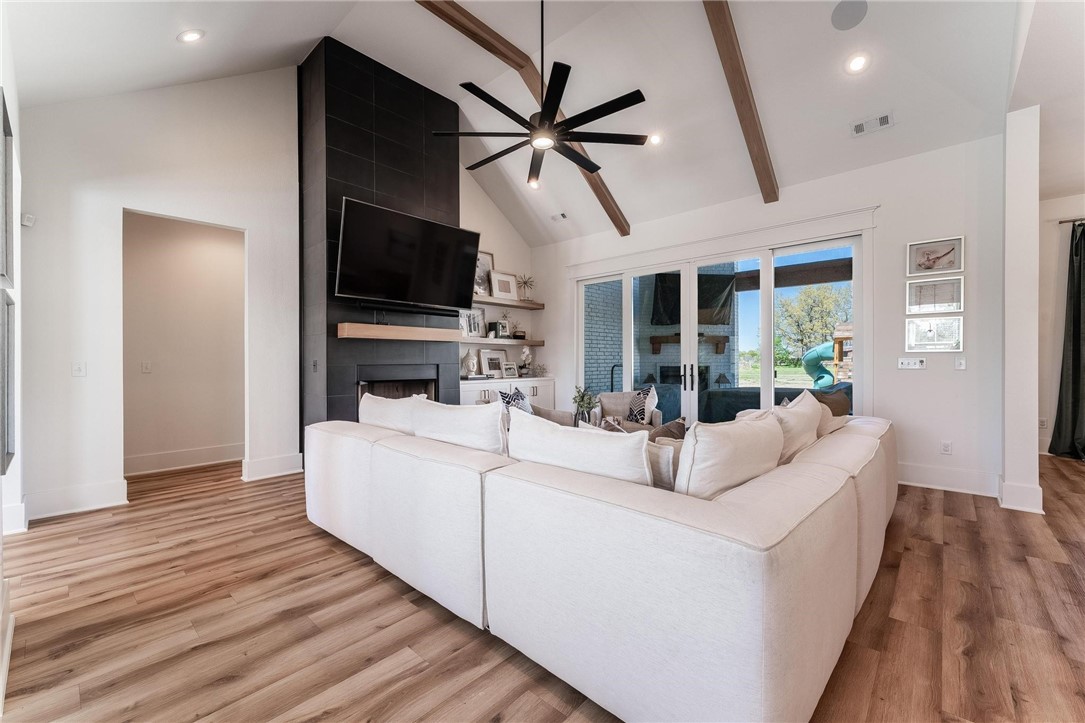 Elm Springs Outlots - Residential