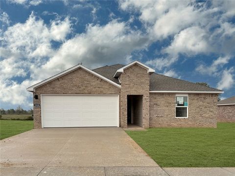 Photo of 3070 Laredo Lane, Centerton, AR 72736 (MLS # 1352277)