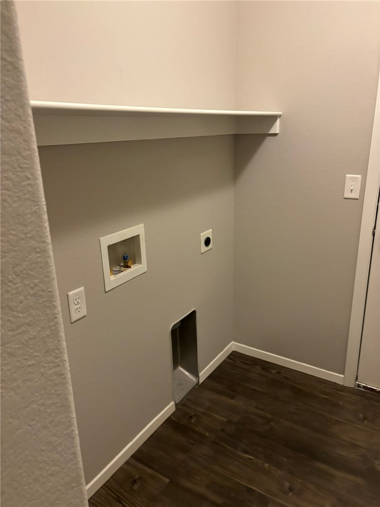 Holland Crossing Comm Sub - Residential Lease