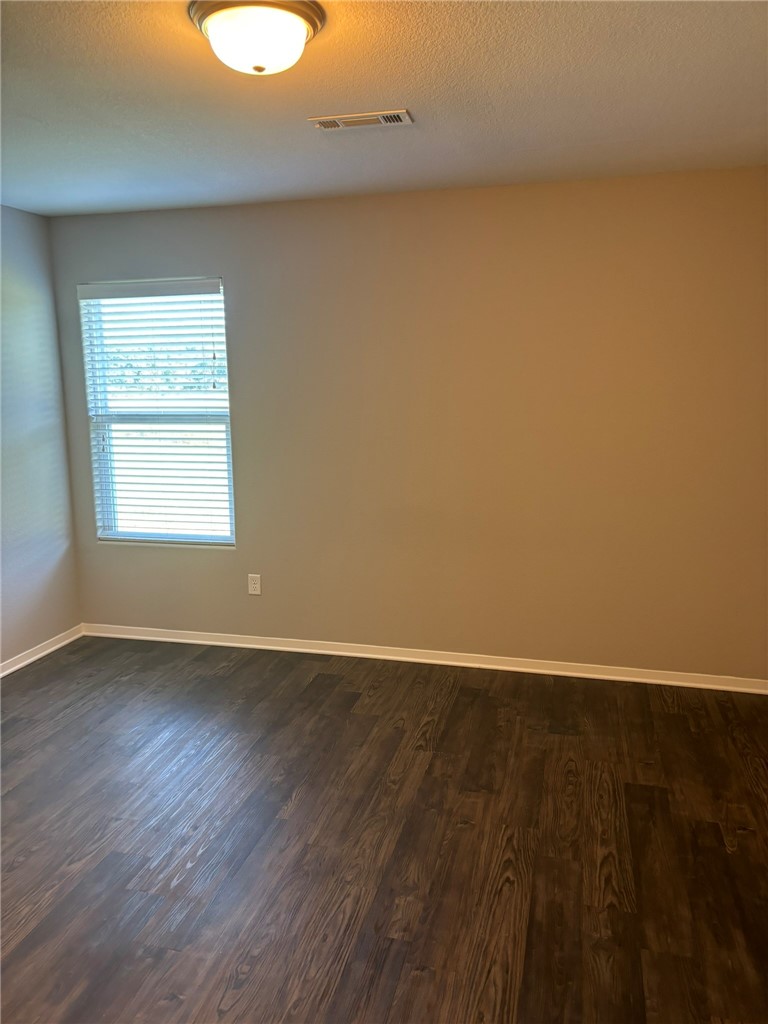 Holland Crossing Comm Sub - Residential Lease