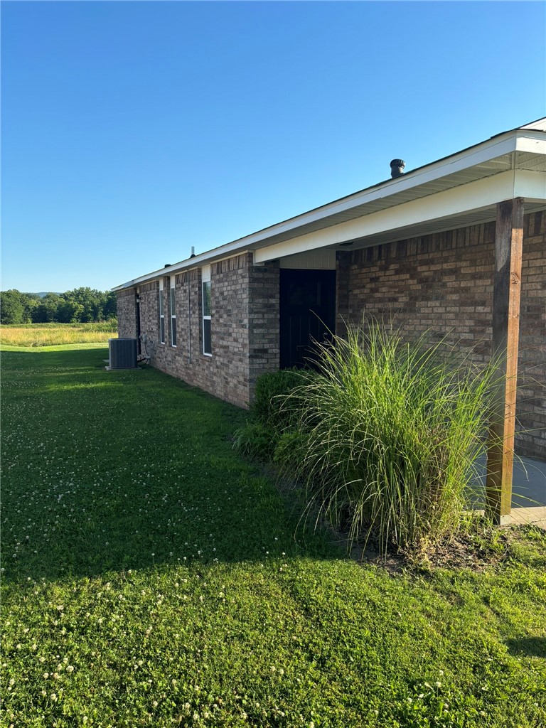 Holland Crossing Comm Sub - Residential Lease