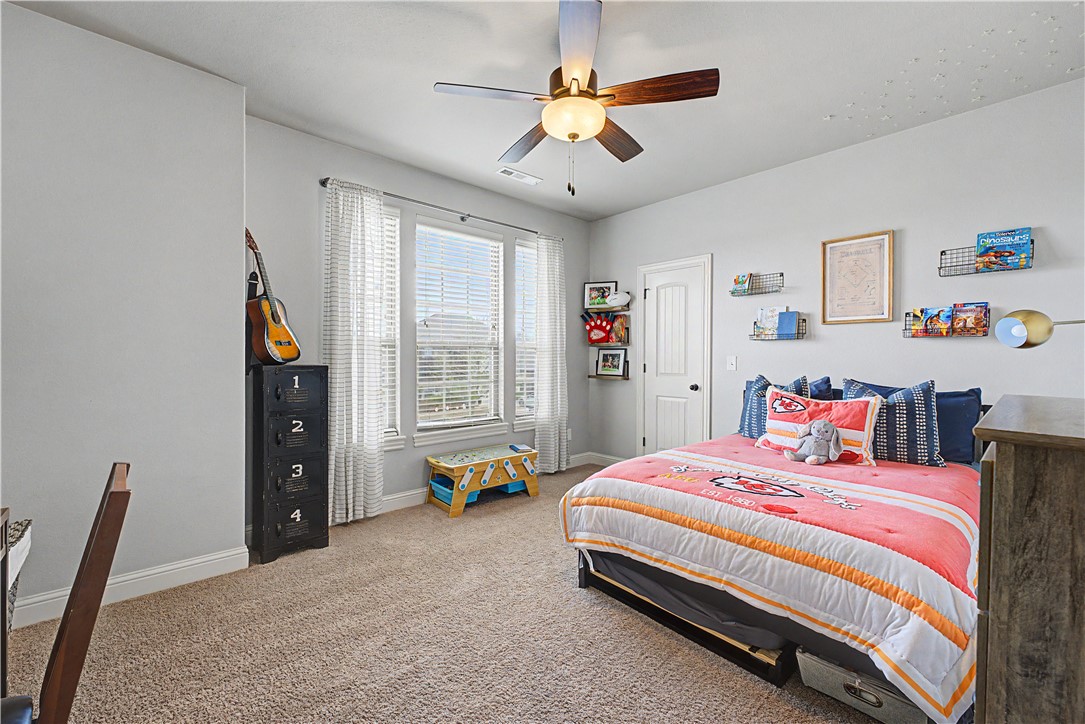 Hamptons, The Cave Spgs - Residential