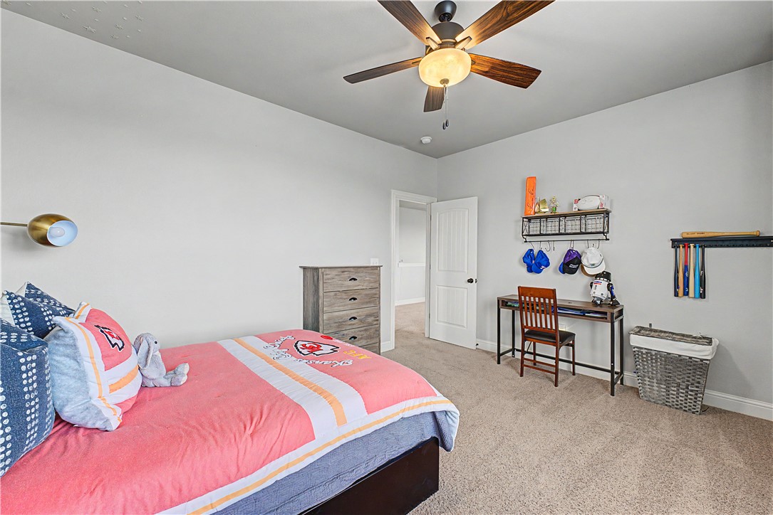 Hamptons, The Cave Spgs - Residential