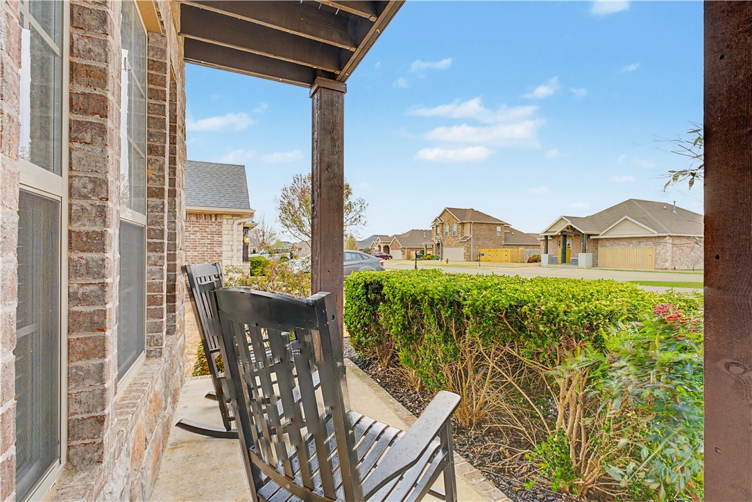 Hamptons, The Cave Spgs - Residential