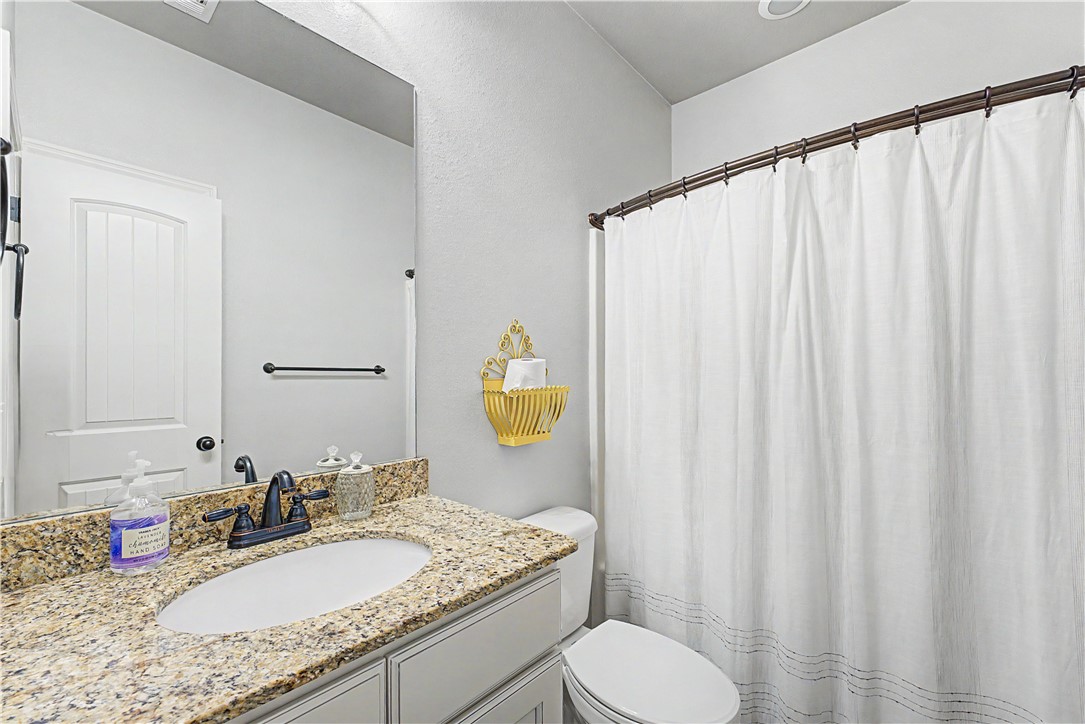 Hamptons, The Cave Spgs - Residential