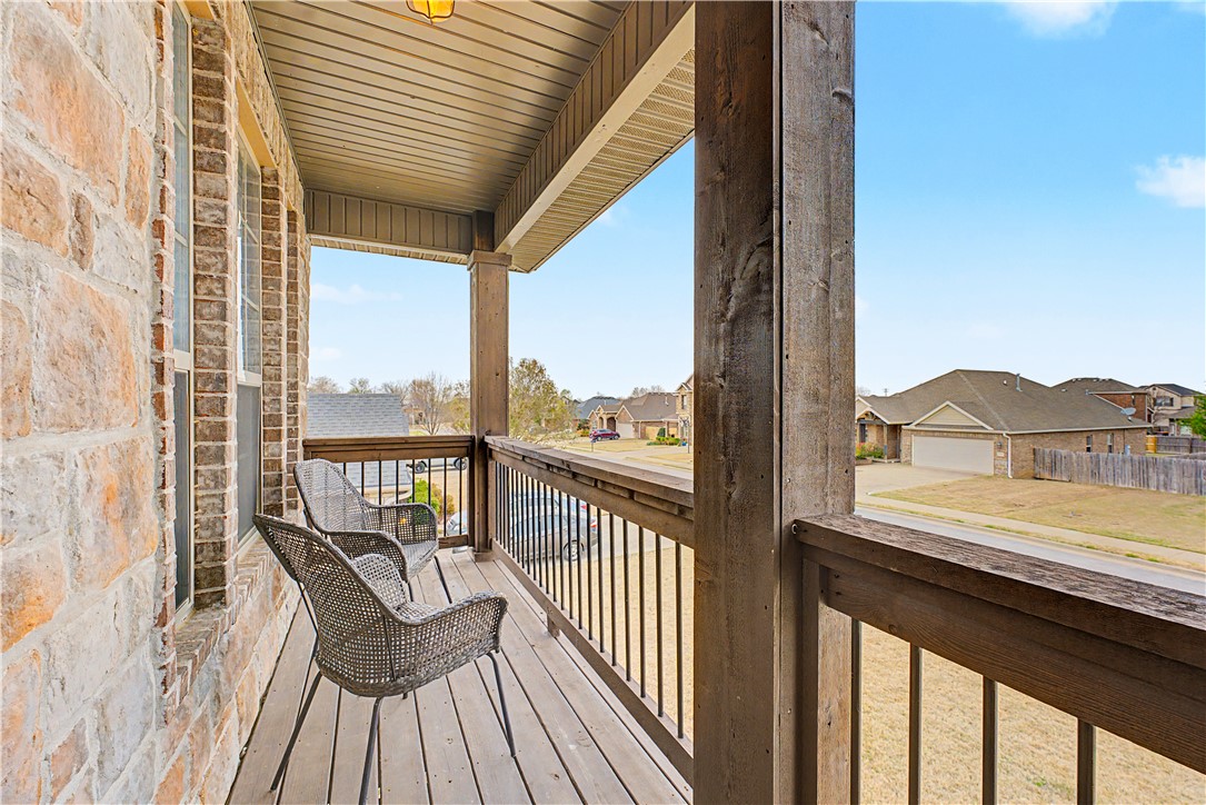 Hamptons, The Cave Spgs - Residential