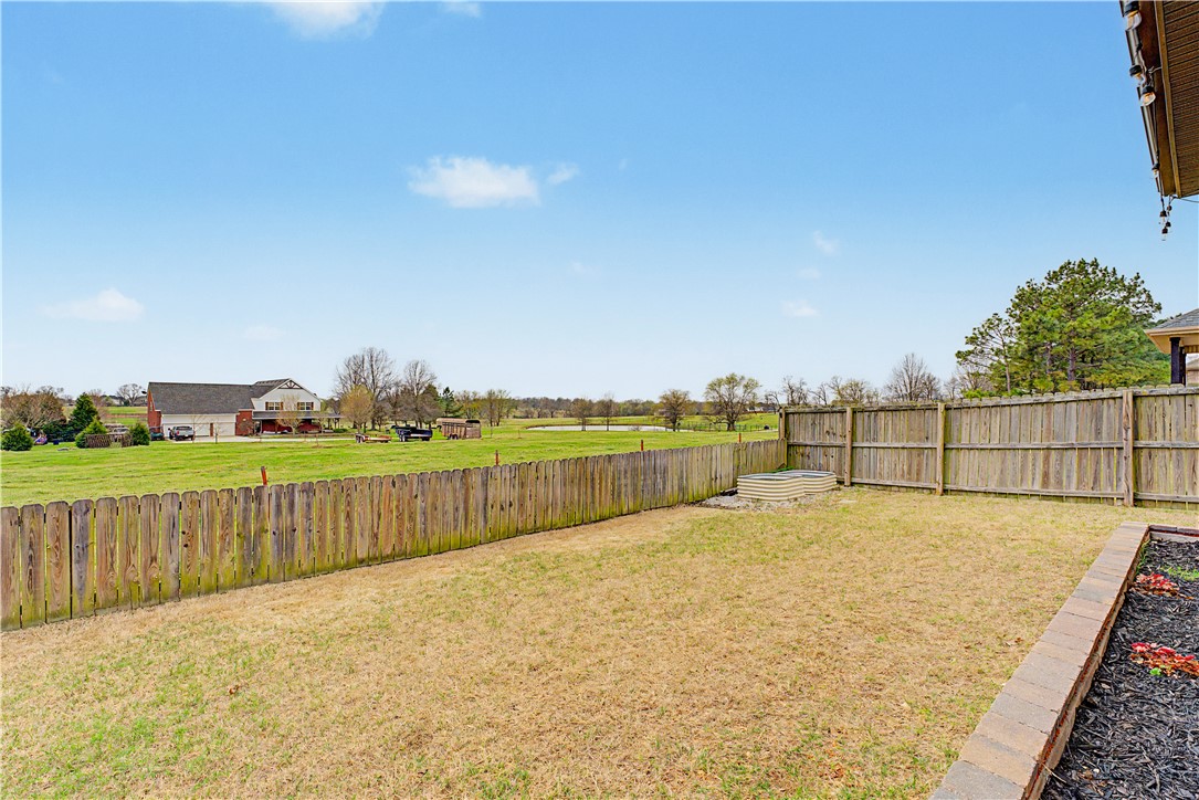 Hamptons, The Cave Spgs - Residential