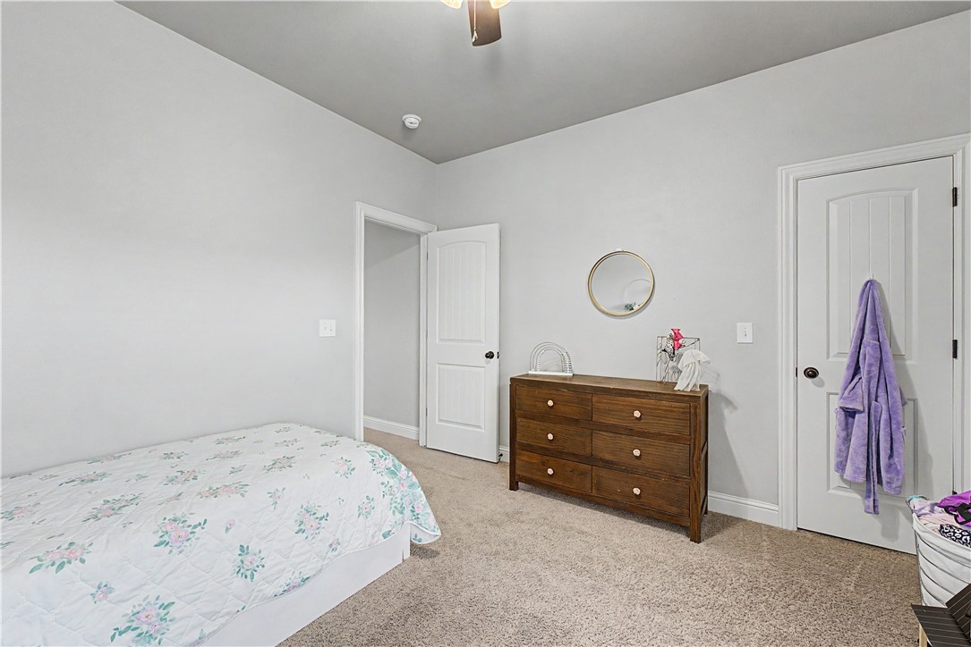 Hamptons, The Cave Spgs - Residential