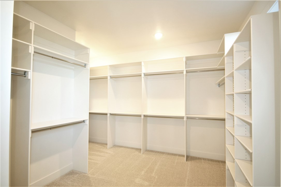 SUMMIT PLACE - Residential