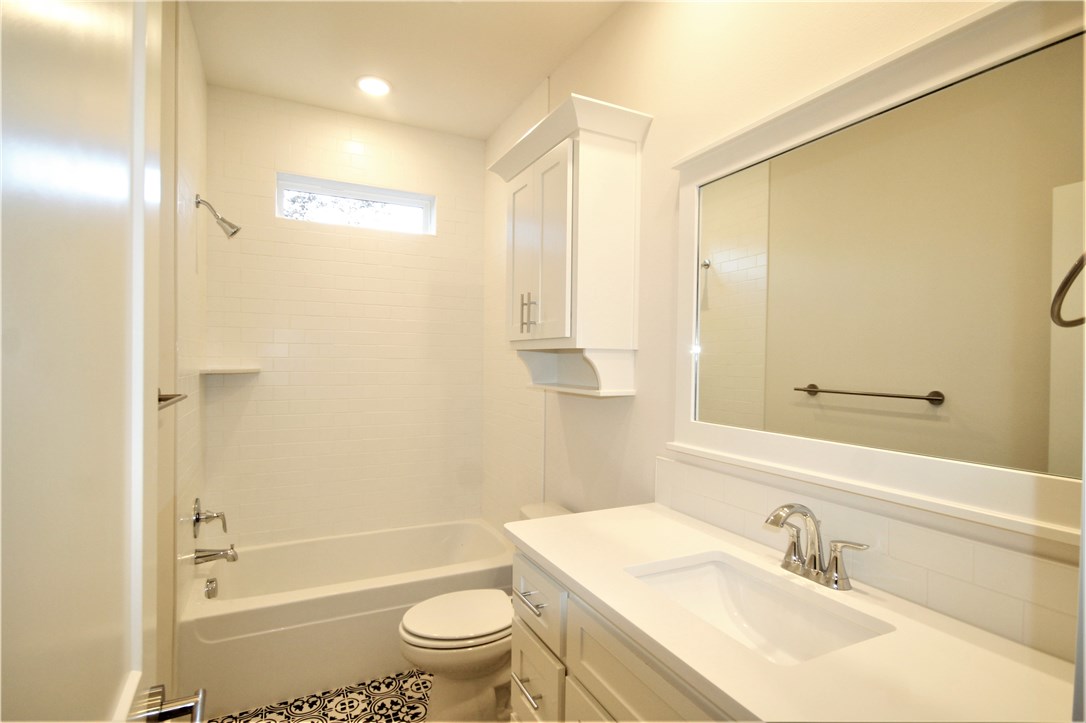 SUMMIT PLACE - Residential