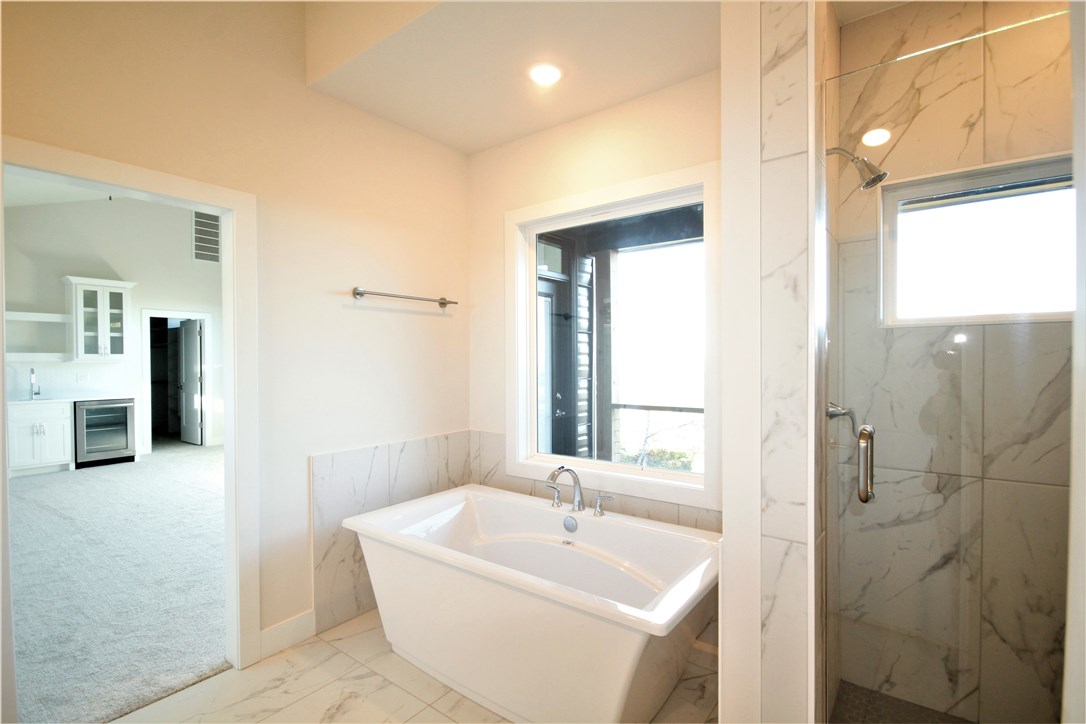 SUMMIT PLACE - Residential