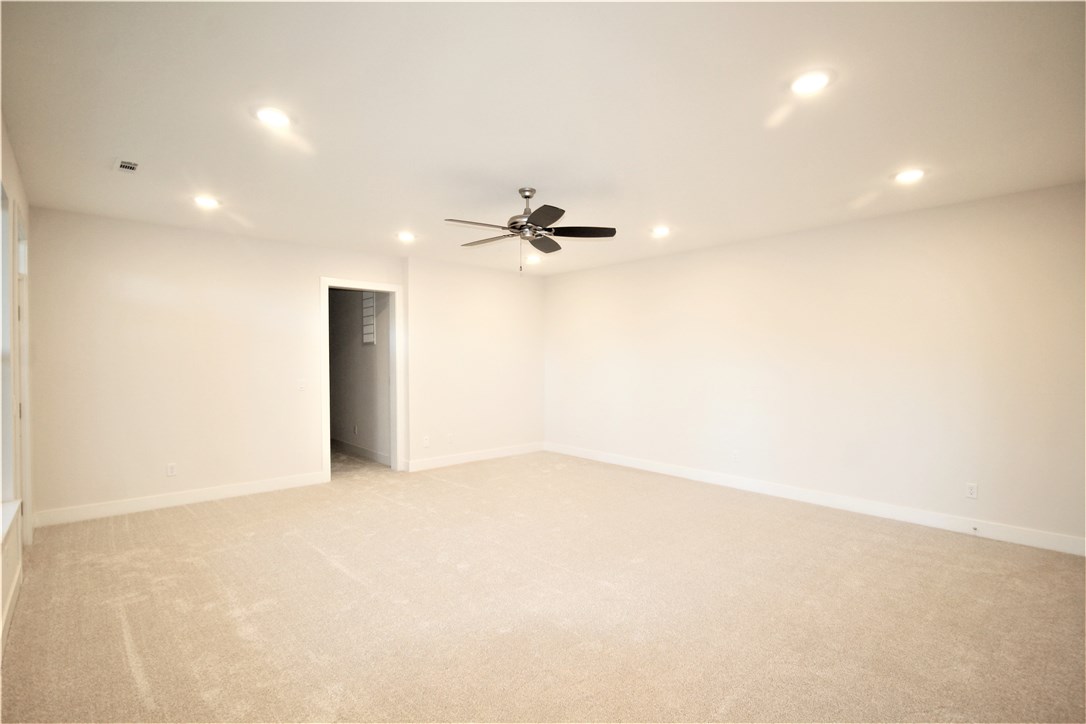 SUMMIT PLACE - Residential