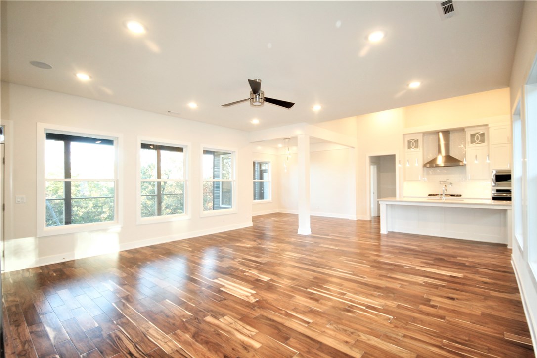 SUMMIT PLACE - Residential