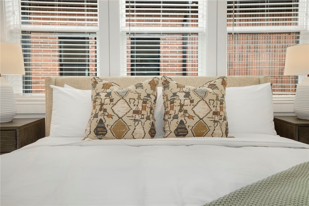 DUNN & DAVIS ADD-BENTONVILLE - Residential