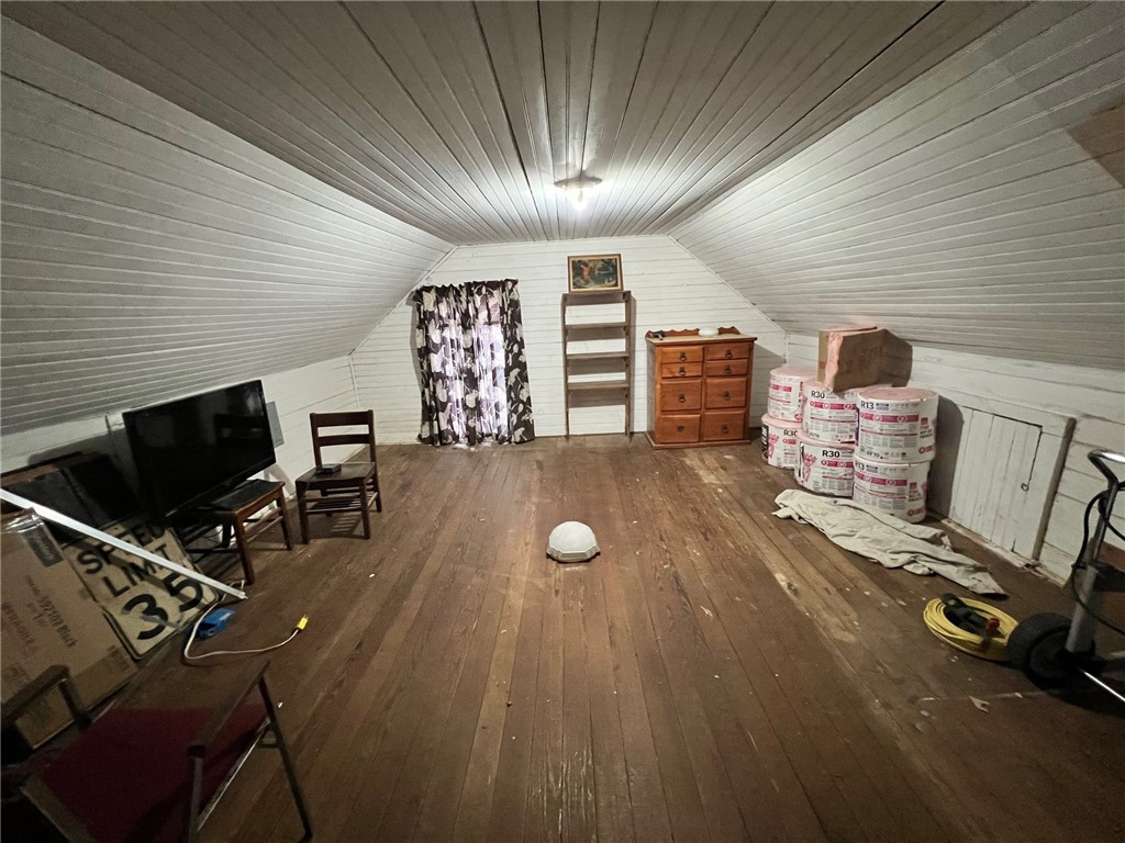 11-16-31 FAYETTEVILLE OUTLOTS - Residential