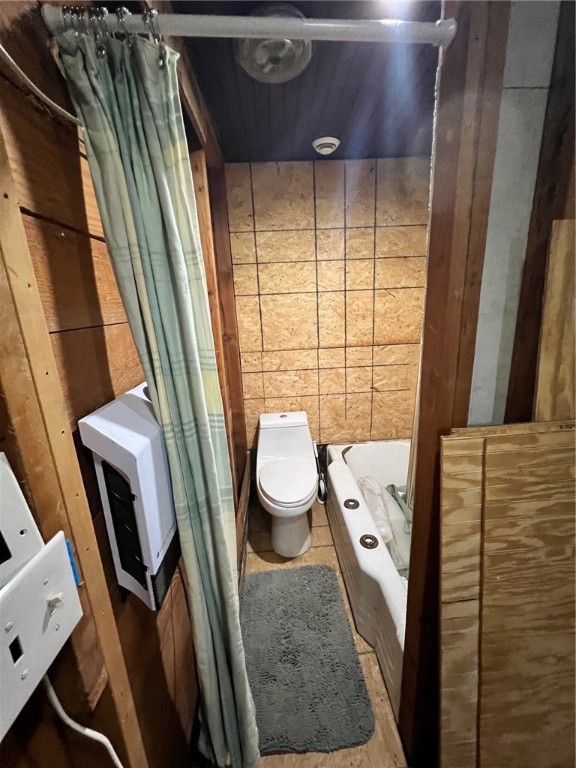 11-16-31 FAYETTEVILLE OUTLOTS - Residential