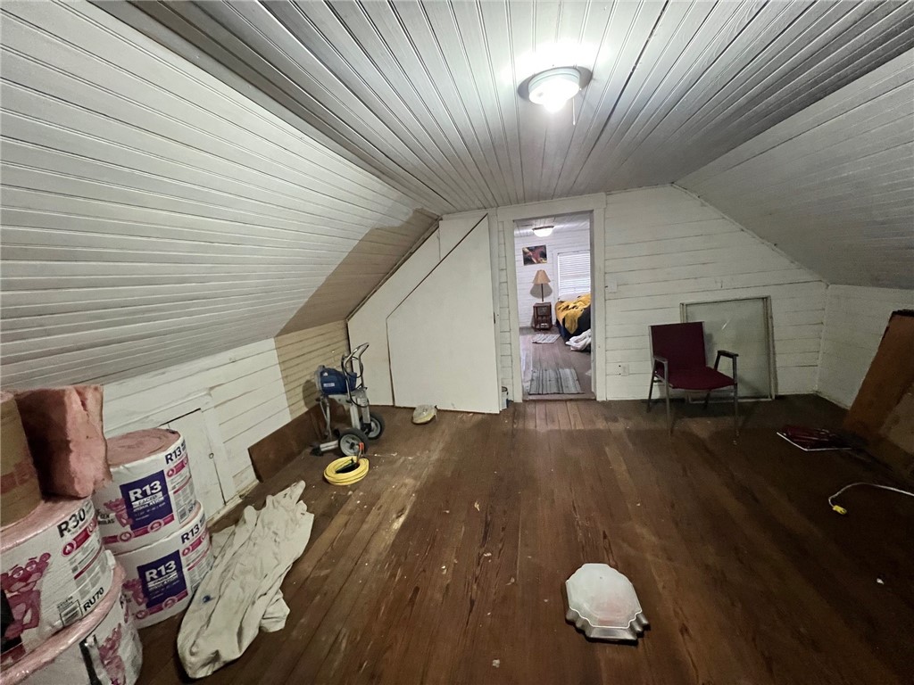 11-16-31 FAYETTEVILLE OUTLOTS - Residential