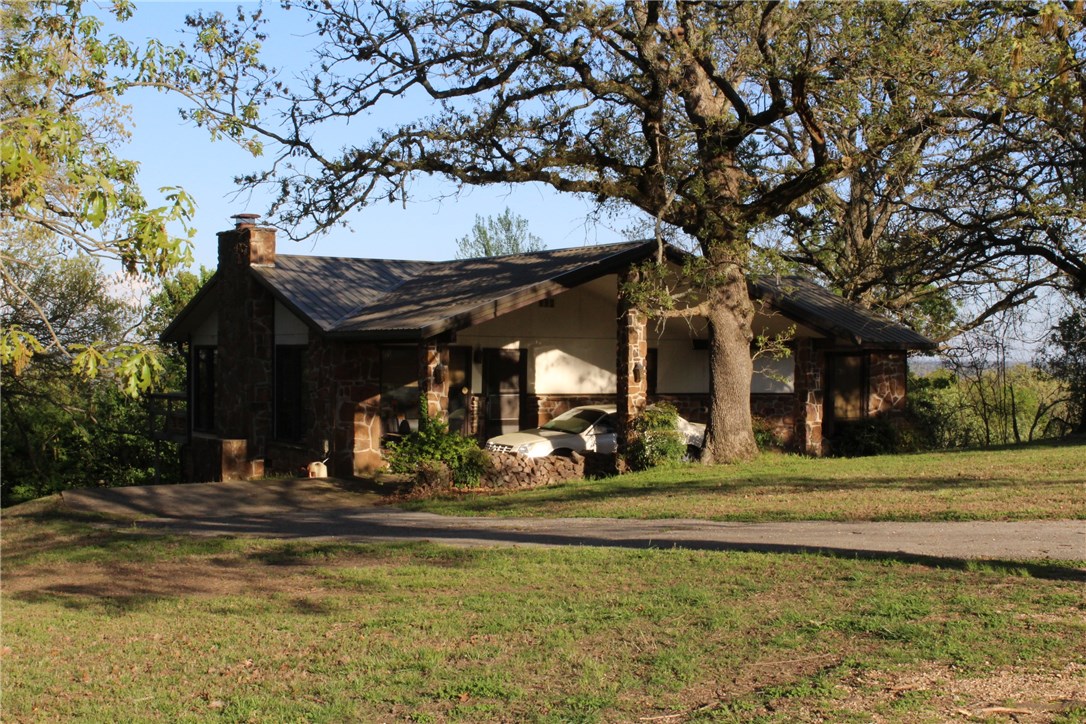 617 Hilltop Circle