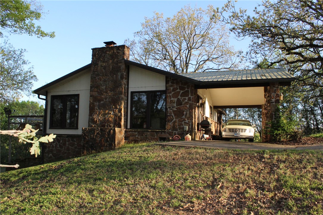 617 Hilltop Circle