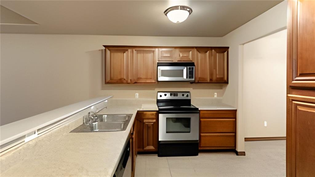 Trinity Place Triplex Units - Residential