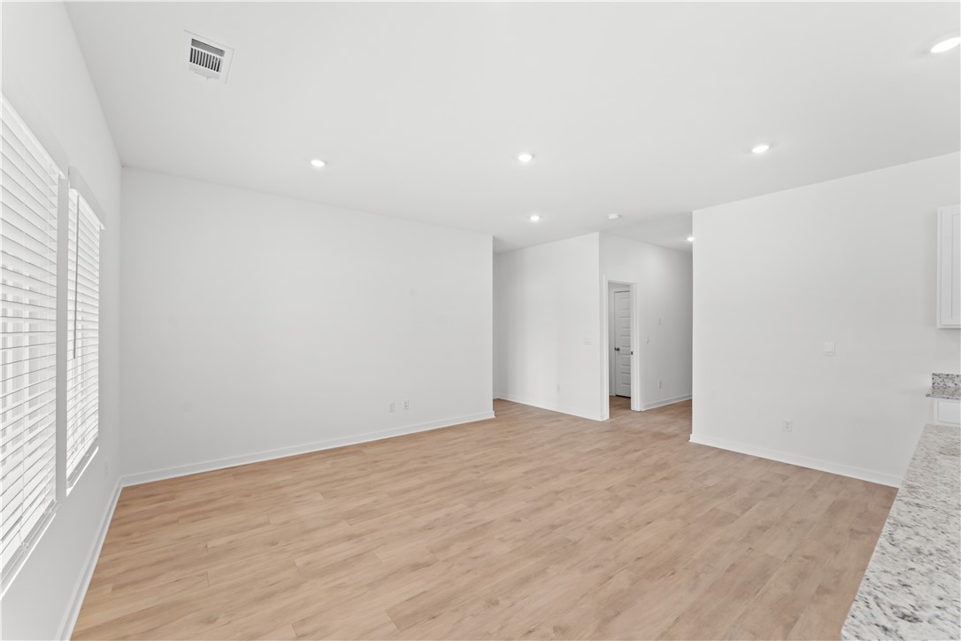 West Wind, Phase 1 - Residential Lease