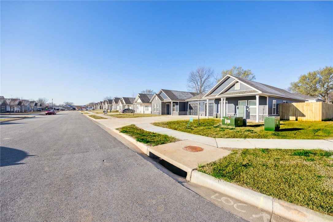 Valley Oaks - Residential Lease