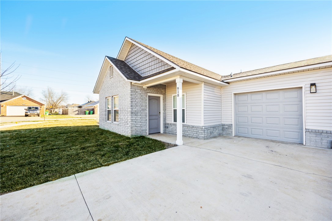 Valley Oaks - Residential Lease