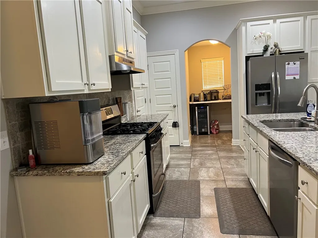 Bentonville, Arkansas 72713, United States, 4 Bedrooms Bedrooms, ,2 BathroomsBathrooms,Residential,Active,152442