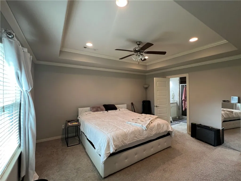 Bentonville, Arkansas 72713, United States, 4 Bedrooms Bedrooms, ,2 BathroomsBathrooms,Residential,Active,152442