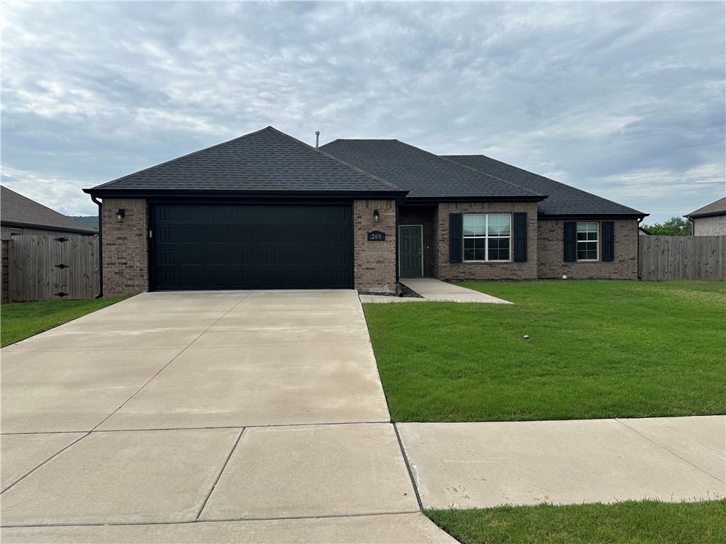Wagon Wheel Crossing Sub Ph I - Residential Lease