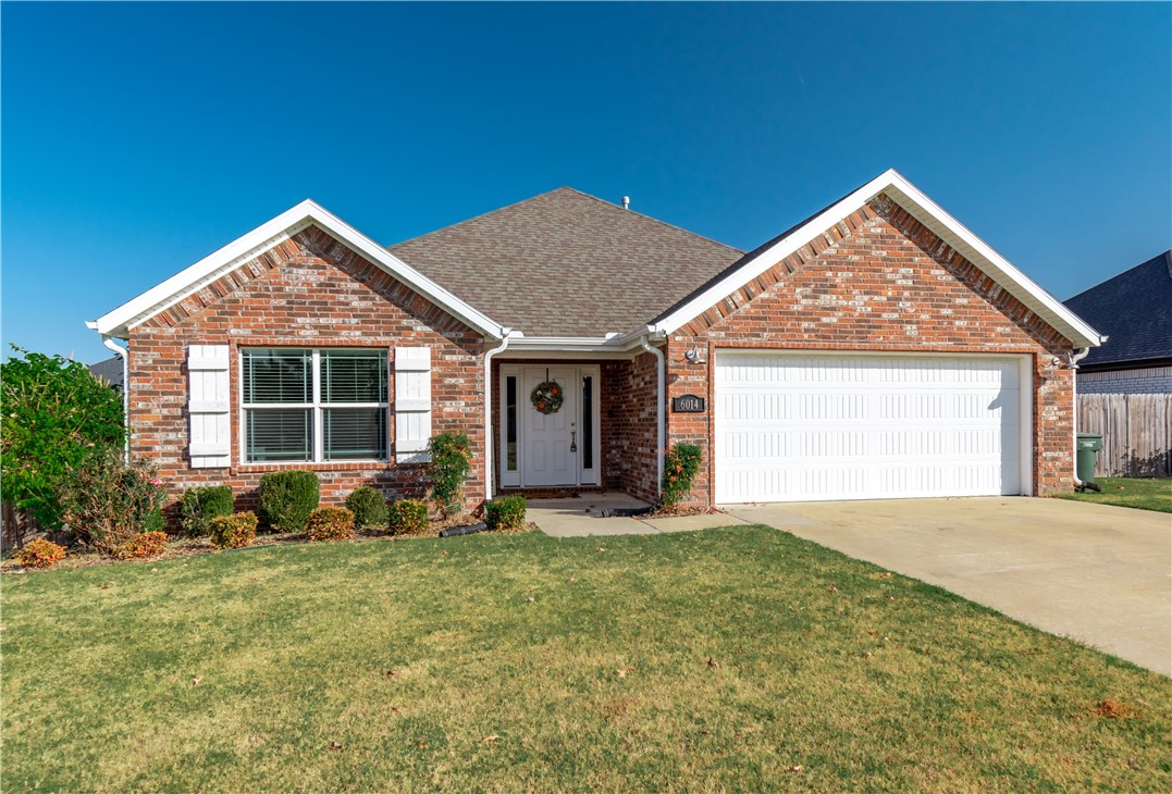 This stunning 3-bedroom, 2-bathroom home, built in 2019, offers modern comfort with 1,555 square feet of well-designed living space. The open-concept layout features beautiful luxury vinyl plank flooring
providing both style and durability. The kitchen is equipped with sleek stainless steel appliances, perfect for any home chef. The primary bedroom boasts a vaulted ceiling, creating a spacious and airy feel. Enjoy outdoor living on the newly added patio, ideal for relaxing or entertaining. With a 2-car garage and thoughtful upgrades throughout, this home is move-in ready and offers the perfect blend of convenience and charm.