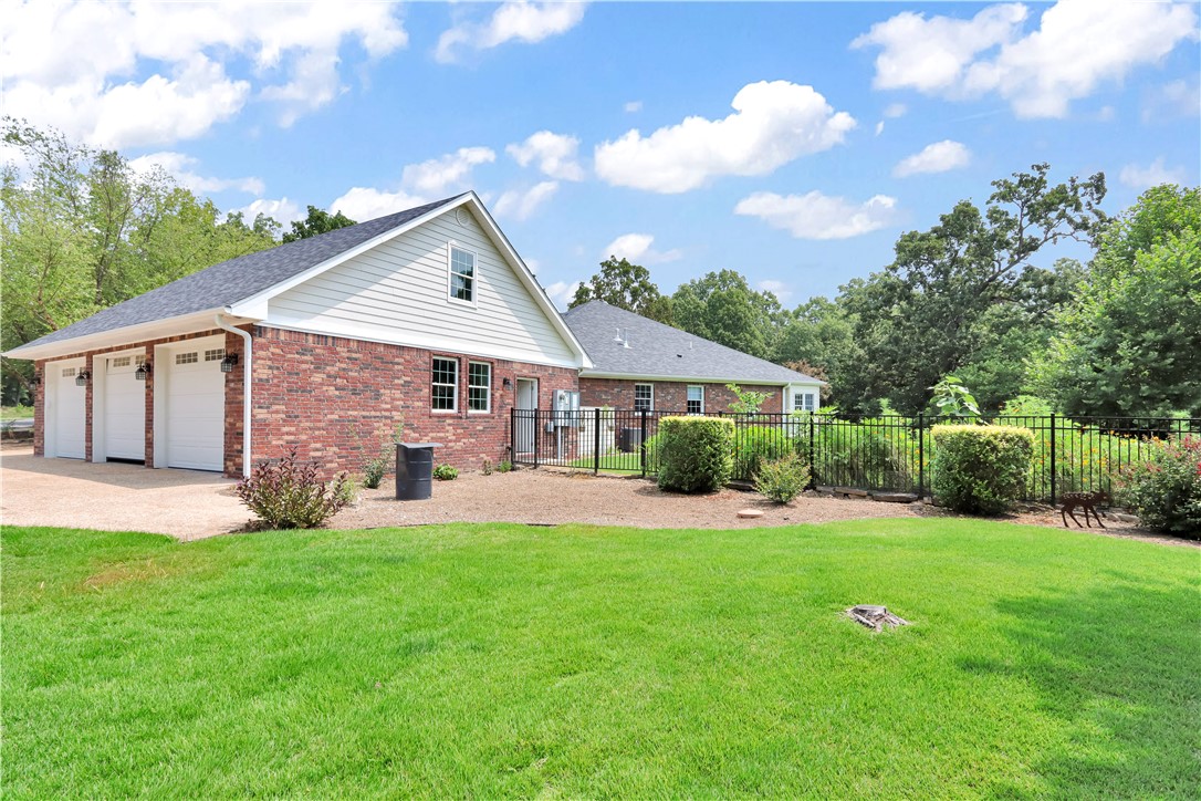 Magrath Sub Bvv - Residential