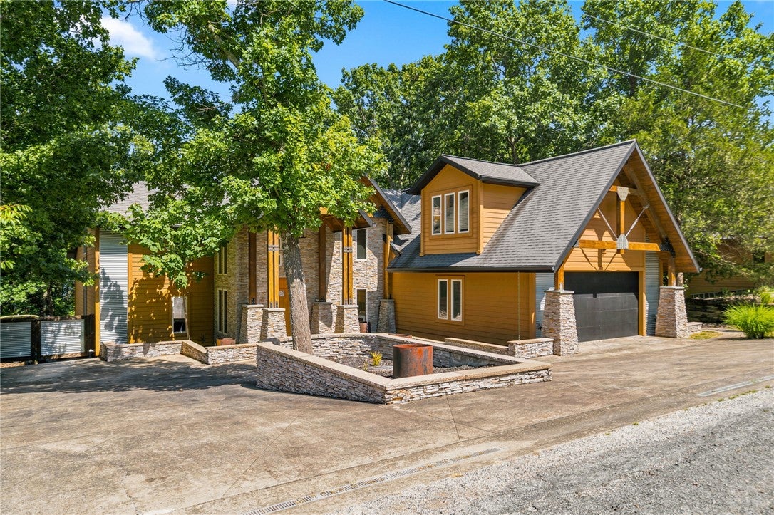 11662 Shady Rock Lane