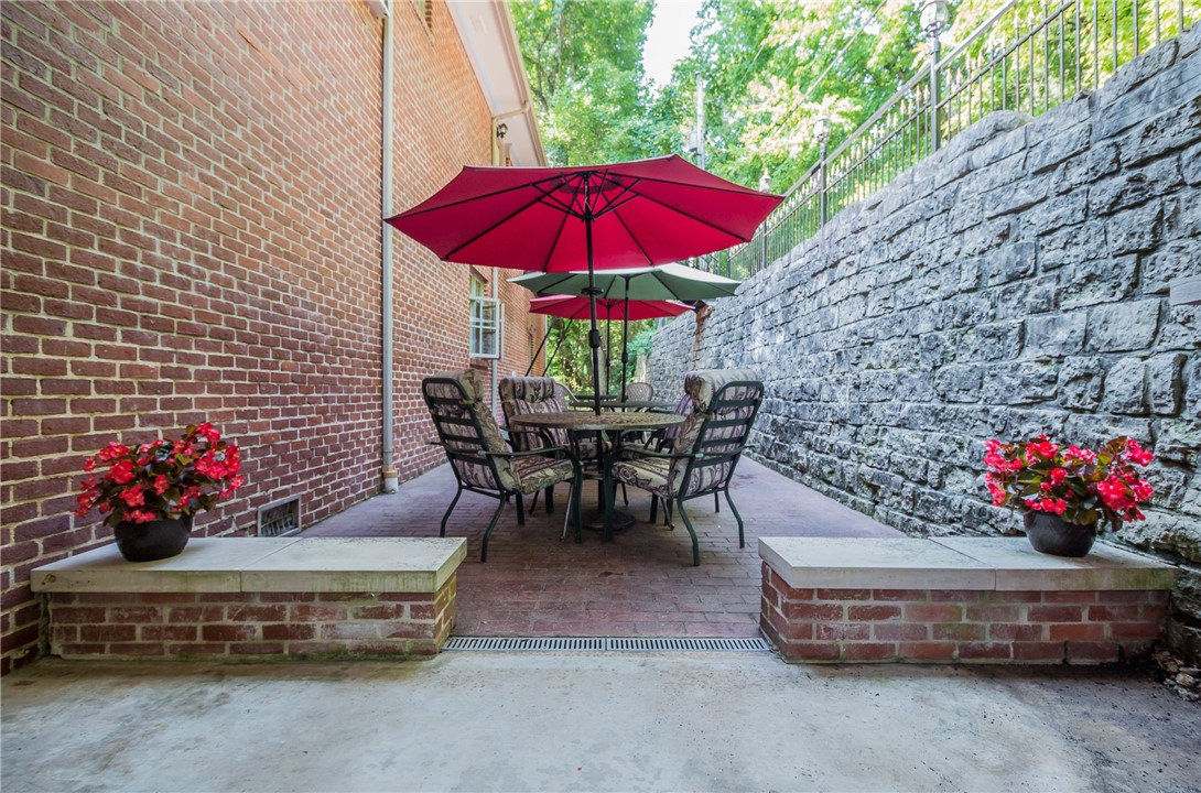 Magnetic Bays - Residential