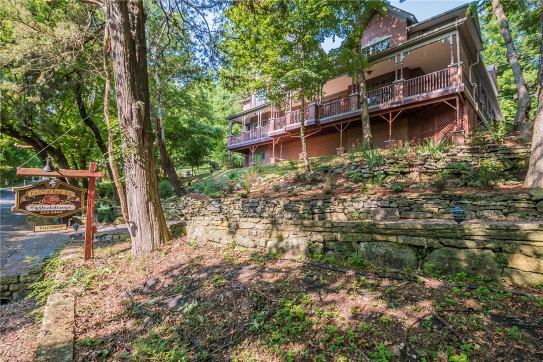 Magnetic Bays - Residential