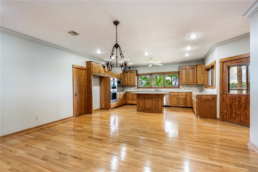 Lisa Capri Sub Rurban - Residential