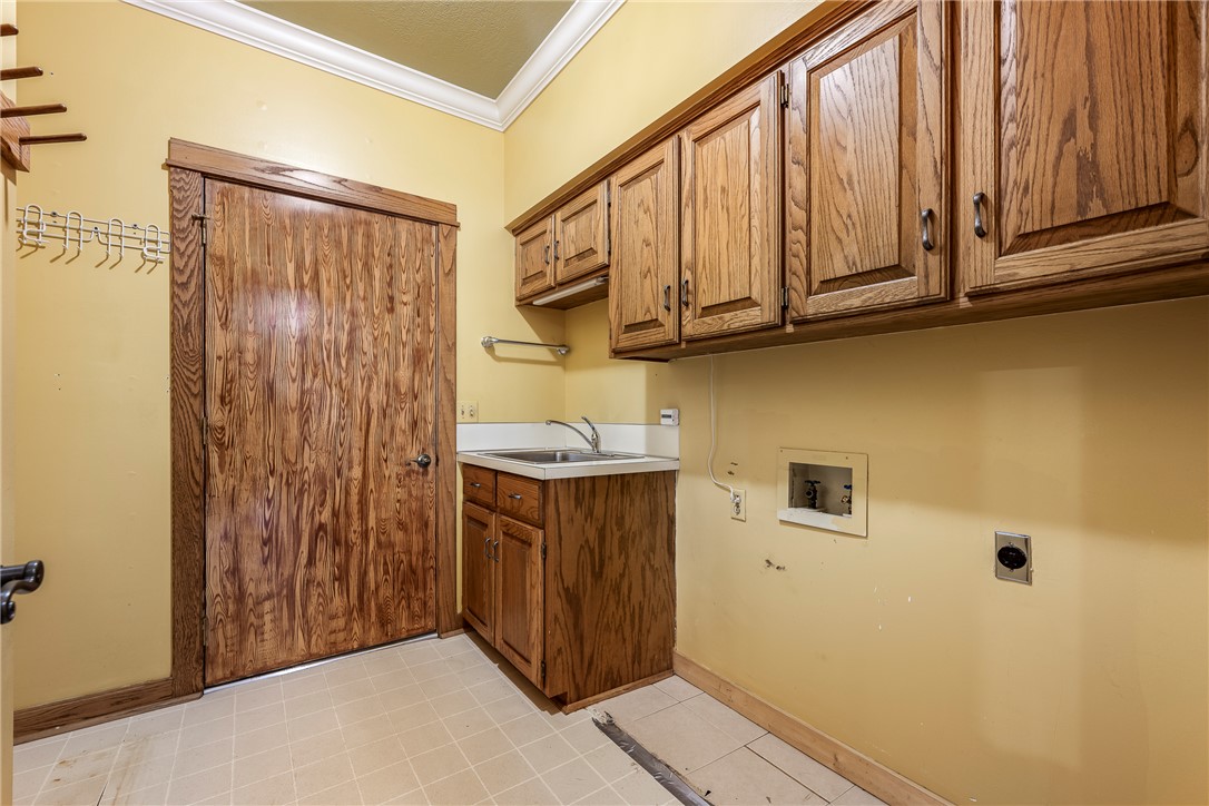 Lisa Capri Sub Rurban - Residential