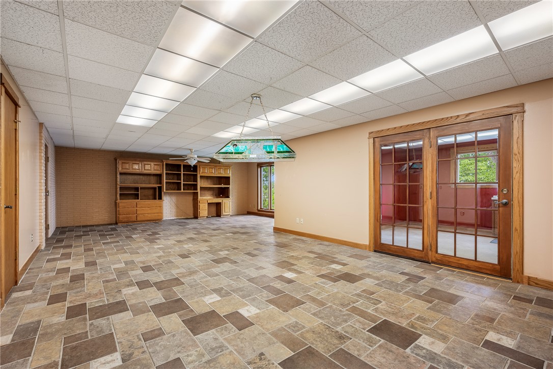 Lisa Capri Sub Rurban - Residential