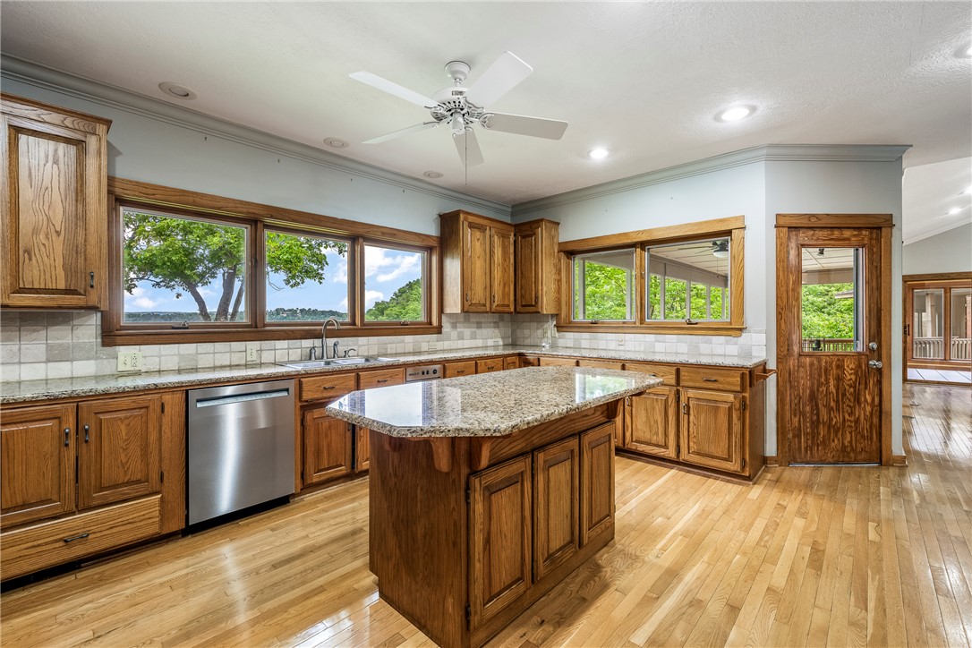 Lisa Capri Sub Rurban - Residential