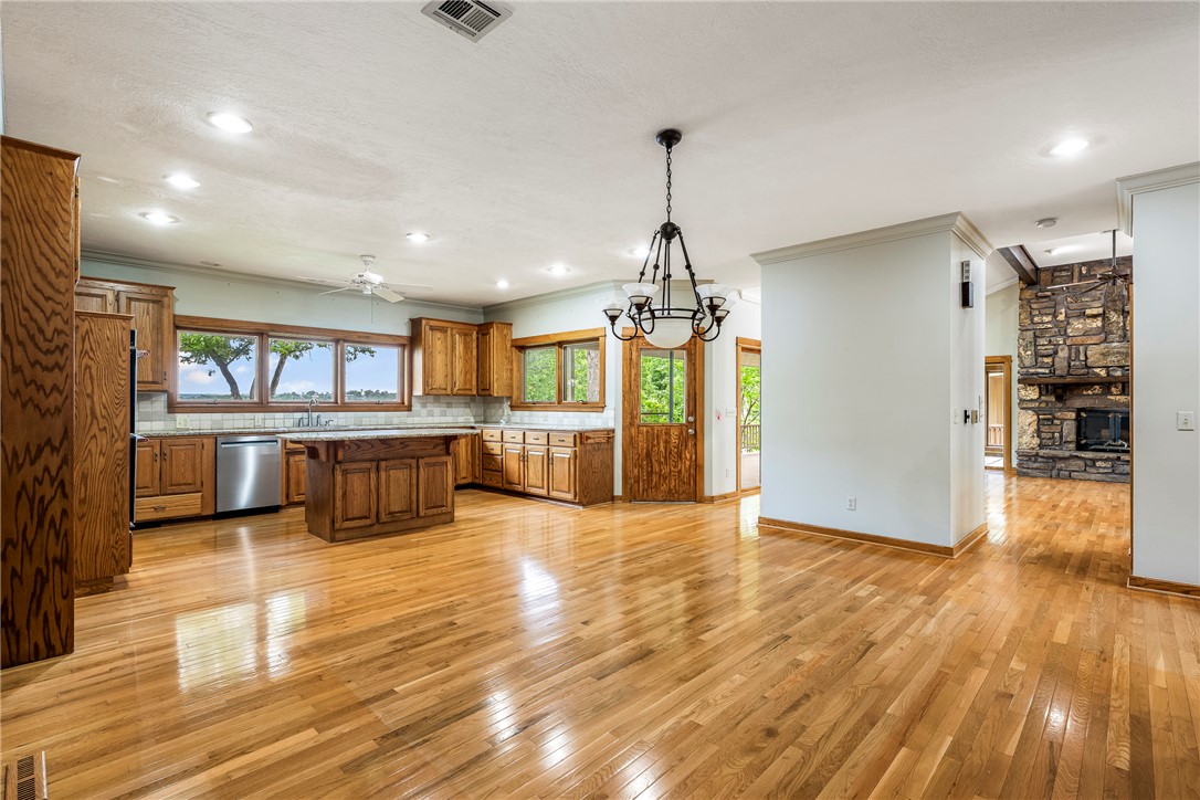 Lisa Capri Sub Rurban - Residential