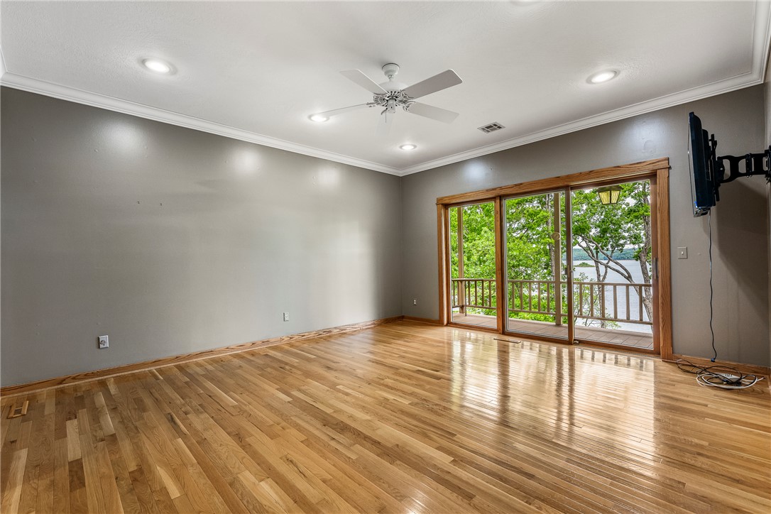 Lisa Capri Sub Rurban - Residential