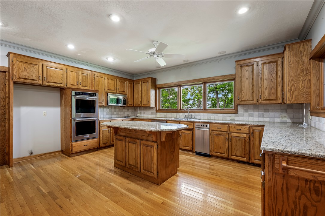 Lisa Capri Sub Rurban - Residential