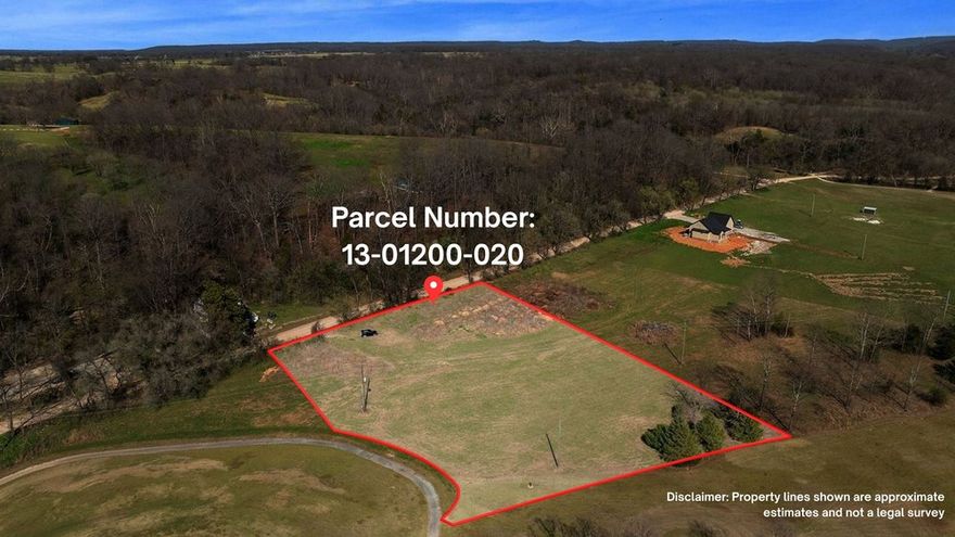 Backs up to Sugar Creek Golf Course...4 acres of beautiful flat land ready to built your Dream Home. Close to town but with a country feel. Perfect place to build your next home. Backs up to Sugar Creek Golf Course. Quiet road with beautiful views. Needs water well. Electric at road. Land is two parcels sold together. Pea Ridge school district. Within minutes to Pea Ridge, Rogers and all amenities.  Buyer is responsible for due diligence regarding flood zone, elevation certificate, flood, insurance costs, etc
Don't delay these properties don't come along often