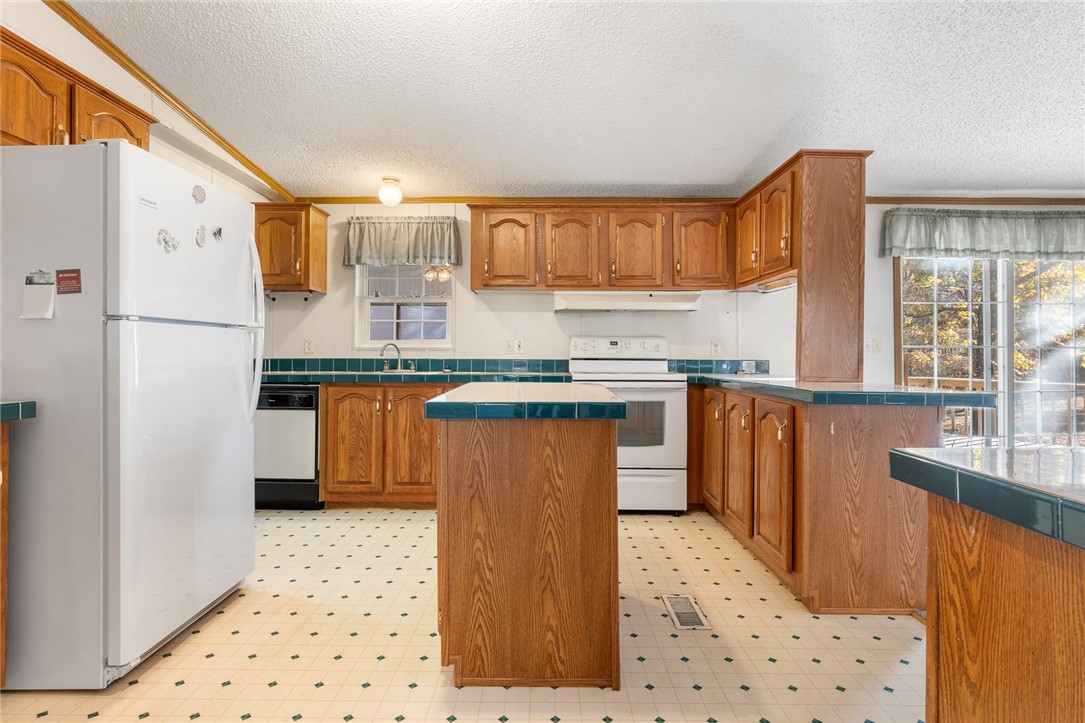 Sky Ridge View Estates - Residential