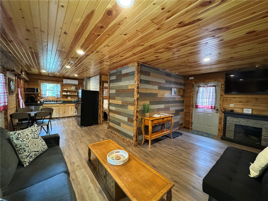 Woodland Terrace Farms - Residential