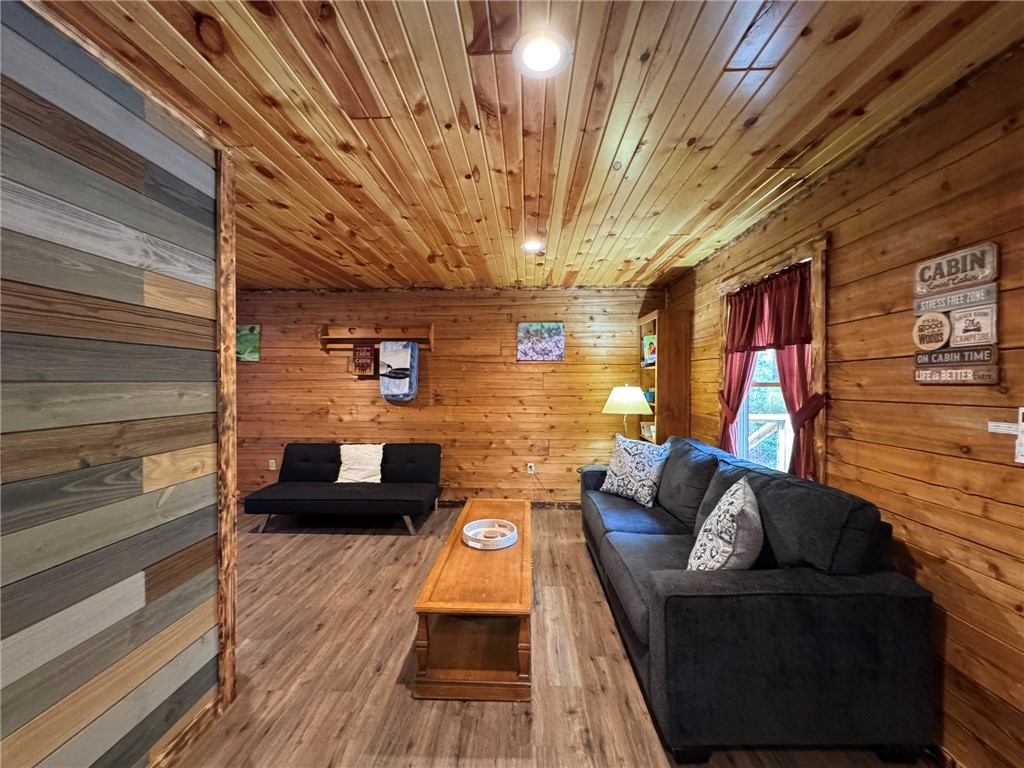 Woodland Terrace Farms - Residential